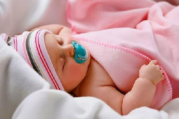 Hiểu rõ làn da trẻ sơ sinh để bảo vệ bé con tốt hơn - Ảnh 1.