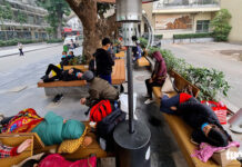 Lạnh gây hại cho nhiều người Lạnh gây hại cho nhiều người - Ảnh 1.