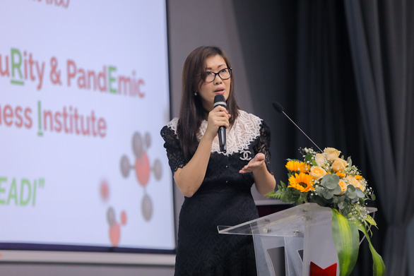 Trường đại học Văn Lang và Đại học Stanford thảo luận nhiều vấn đề lớn của y khoa Trường đại học Văn Lang và Đại học Stanford thảo luận nhiều vấn đề lớn của y khoa - Ảnh 3.