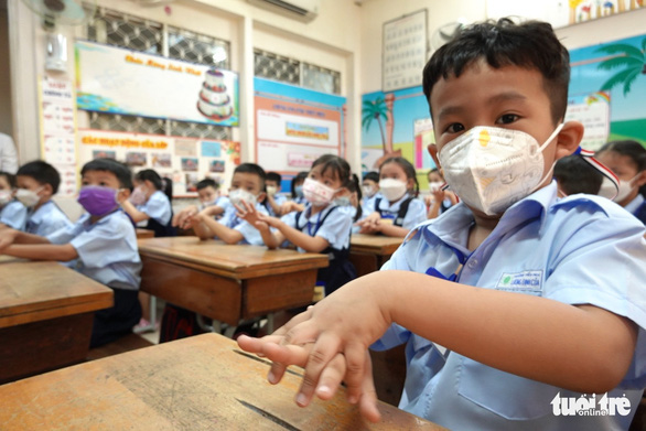 Tuần tới vắc xin cho trẻ 5 đến dưới 12 tuổi về Việt Nam, Úc tài trợ - Ảnh 1.