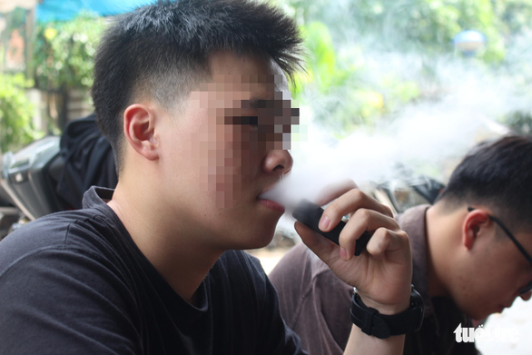 Nam thanh niên 34 tuổi ngừng tim sau 20 năm hút thuốc lá - Ảnh 1.